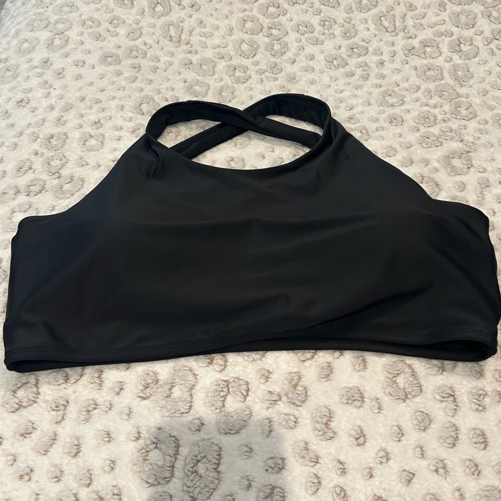 NWT Baleaf Size 40 Swimsuit Top Classic Black